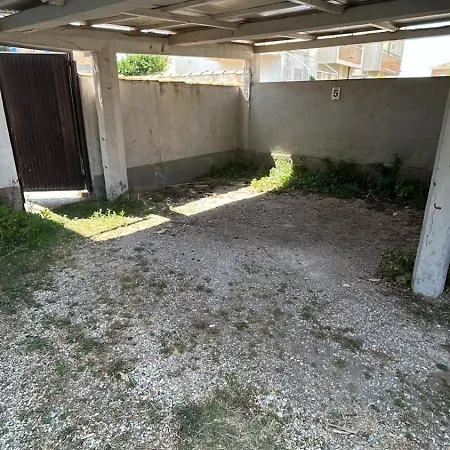 Apartmán Seaside With Private Pool And Parking,
