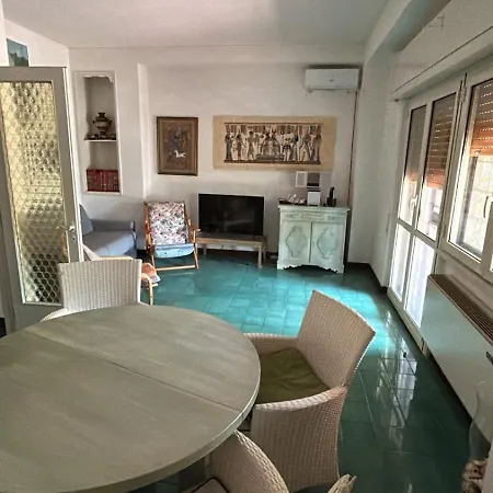 Apartman Seaside With Private Pool And Parking, *